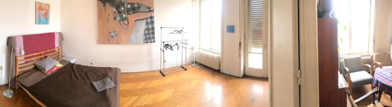 Spacious Apartman In The Center Boedapest Buitenkant foto